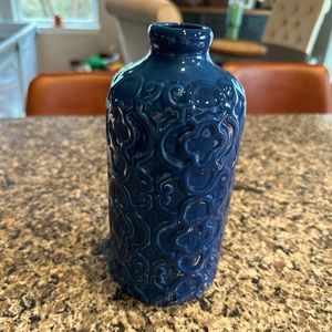 NEW - Blue vase
